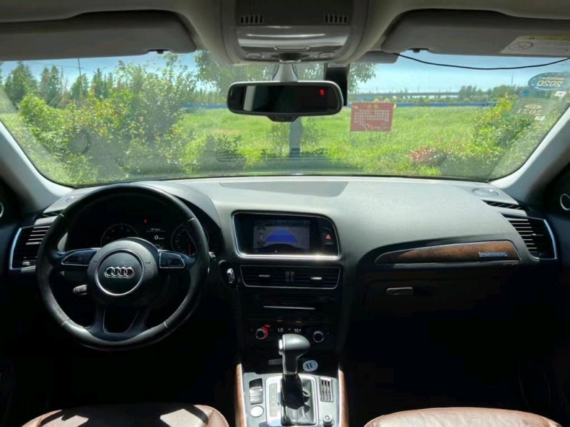 盐城15年奥迪Q58