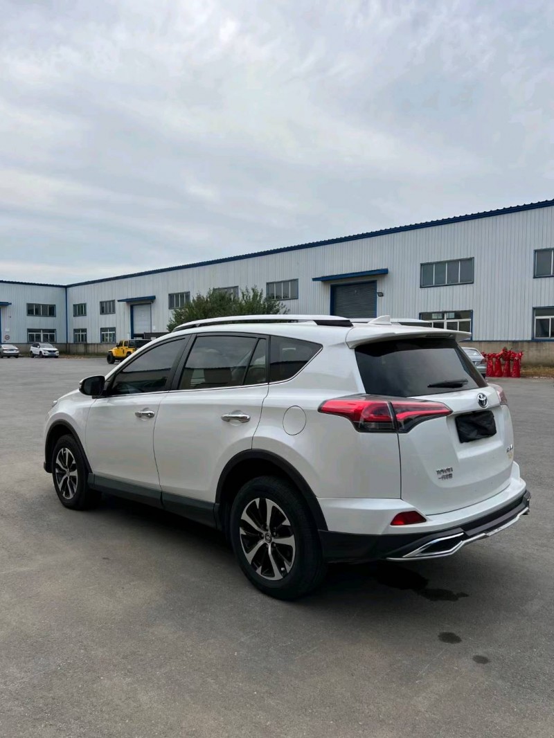 沈阳19年丰田RAV4荣放4
