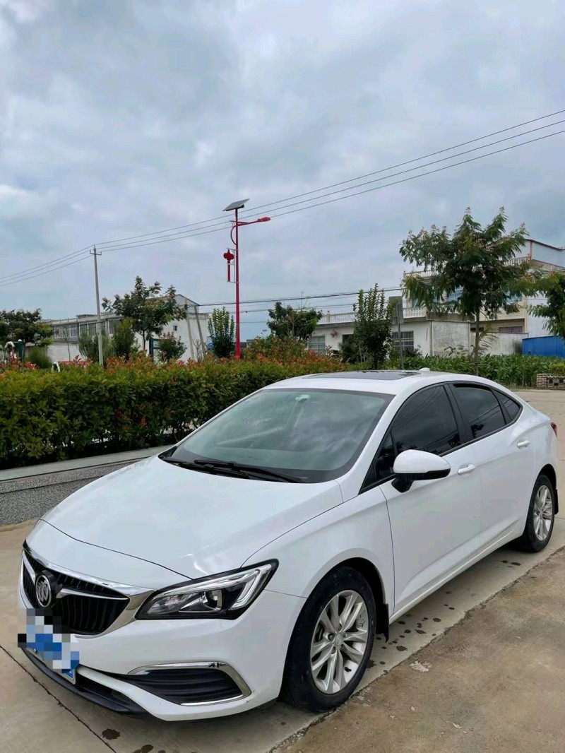 徐州18年别克威朗2