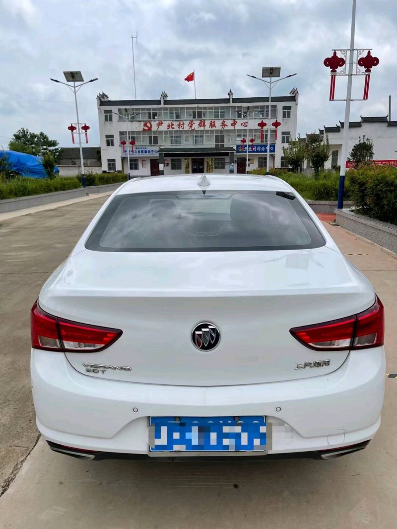 徐州18年别克威朗9