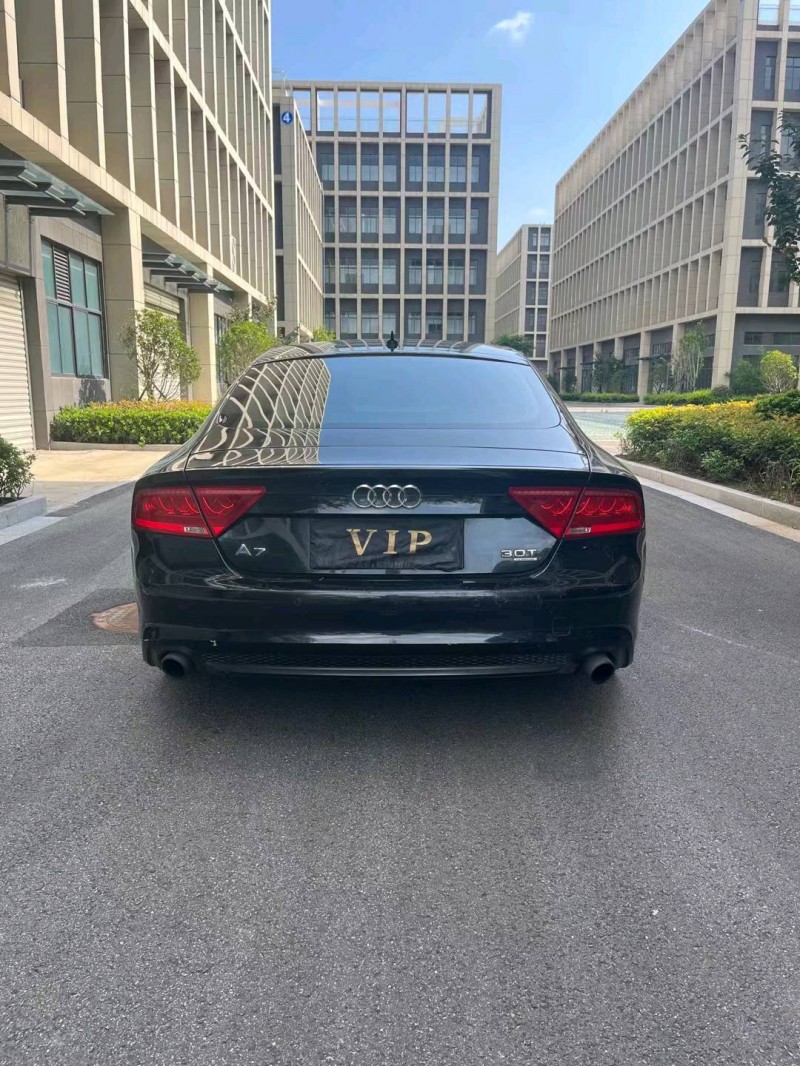 徐州13年奥迪A7L9