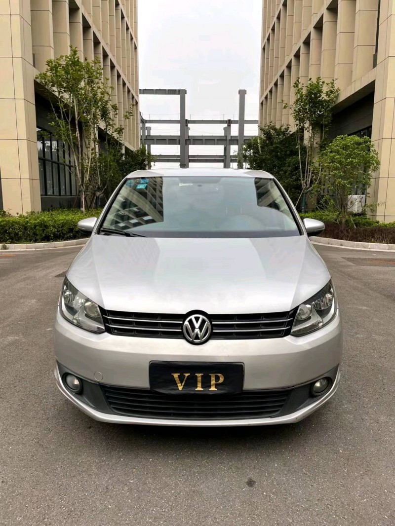 徐州17年大众途安1