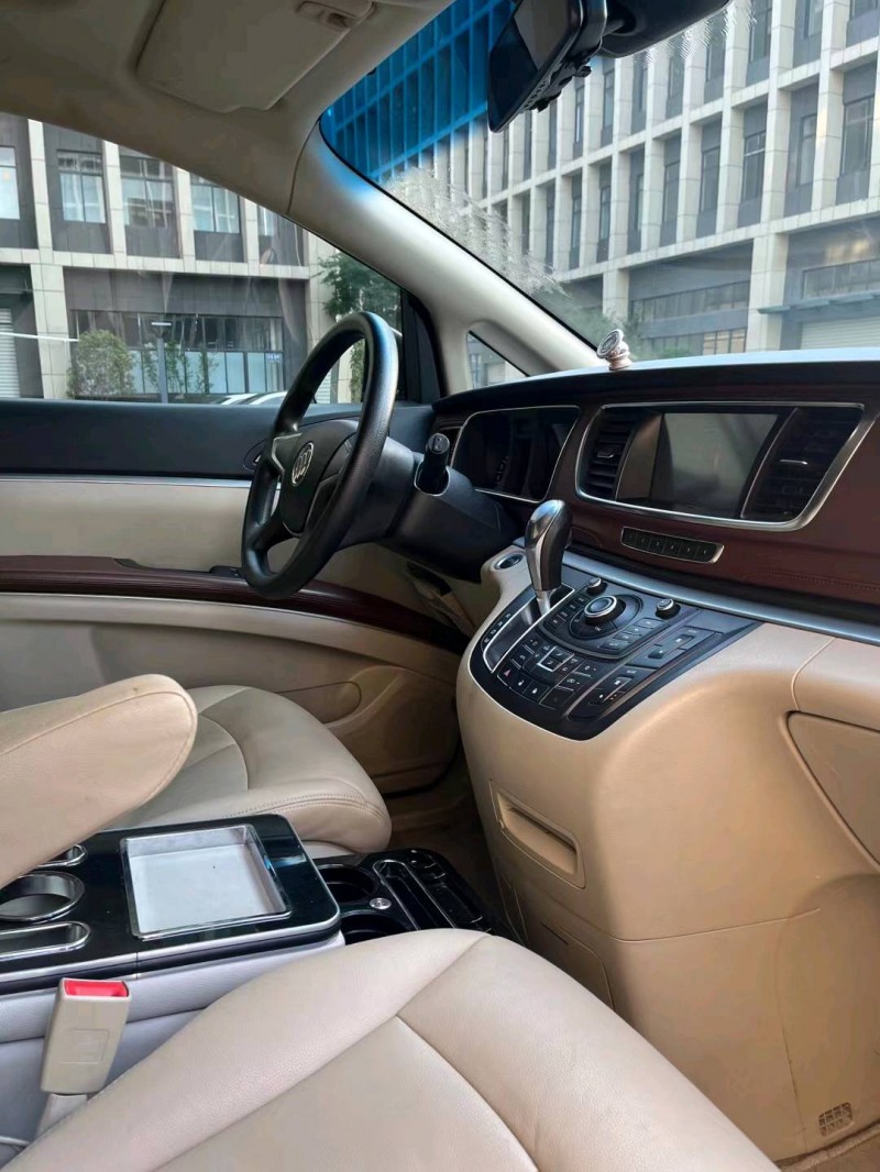 徐州15年别克GL85