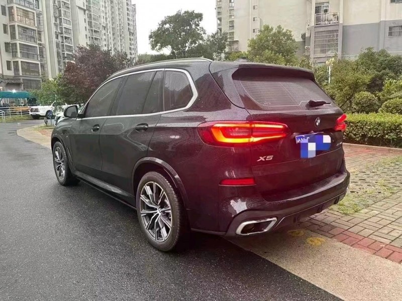 广州21年宝马X54