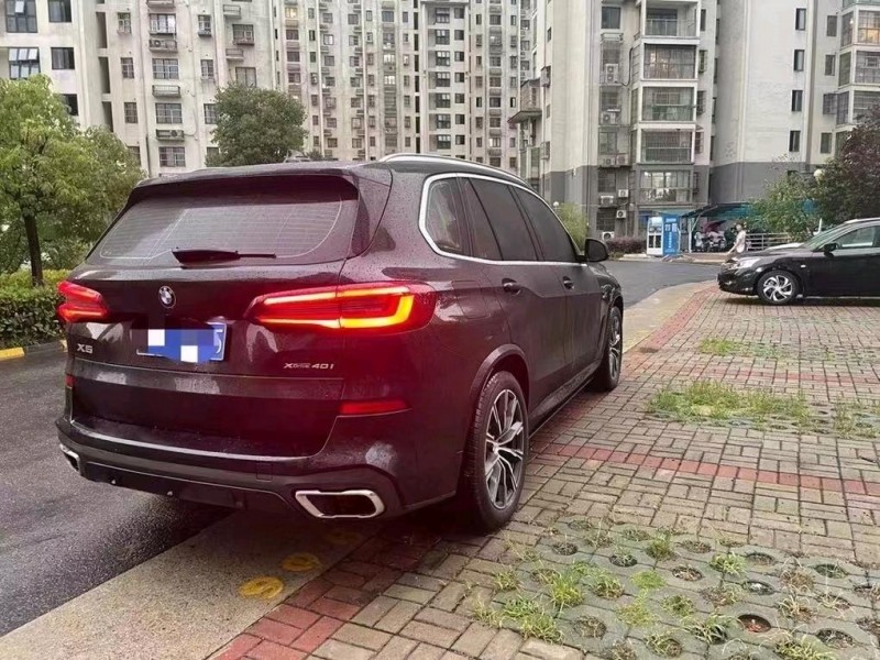 广州21年宝马X59