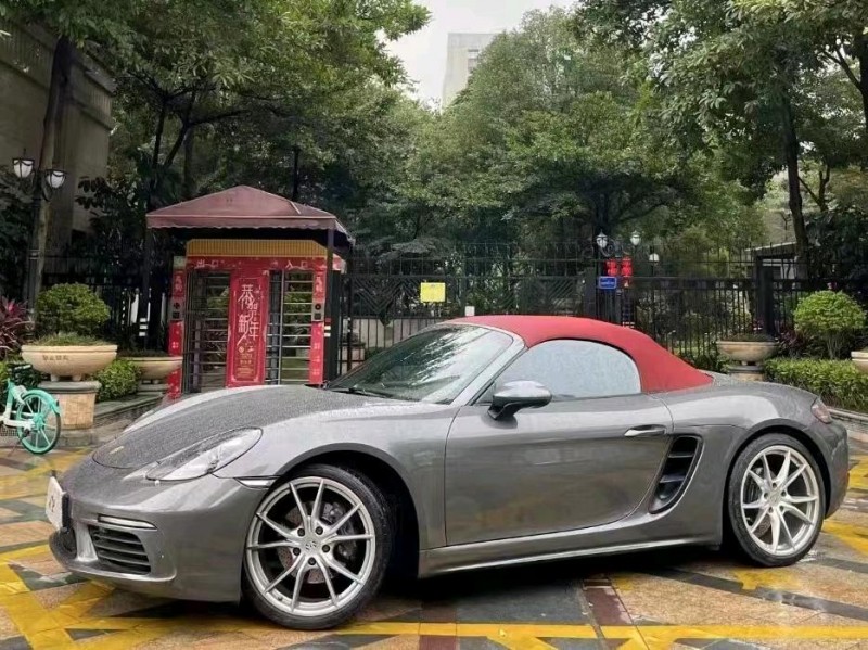 廣州17年保時捷7182