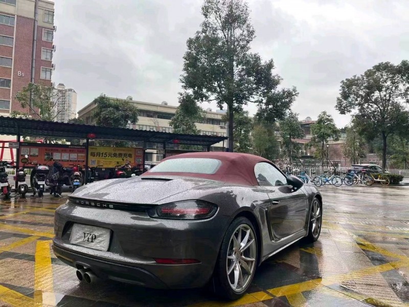 廣州17年保時捷7185