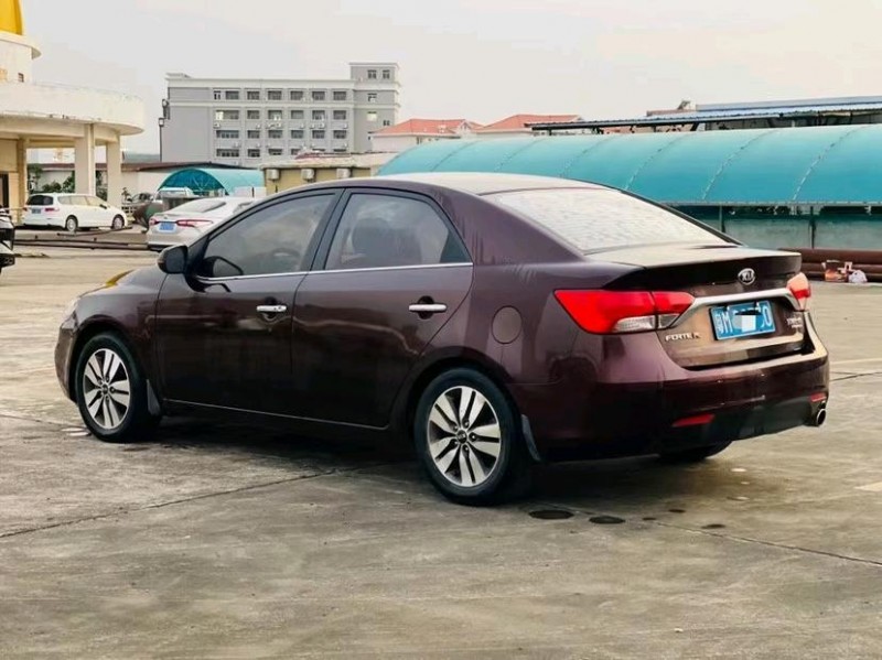 东莞14年起亚福瑞迪7