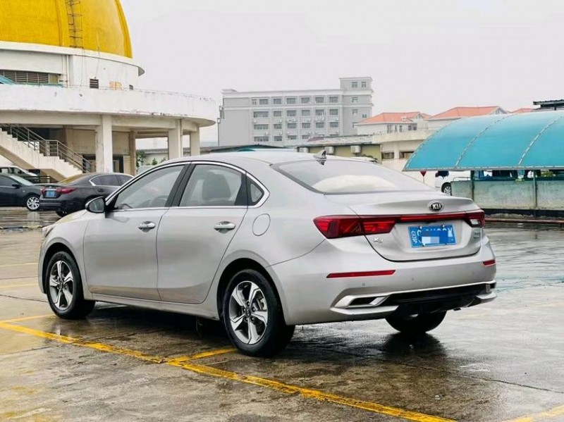 东莞19年起亚K38