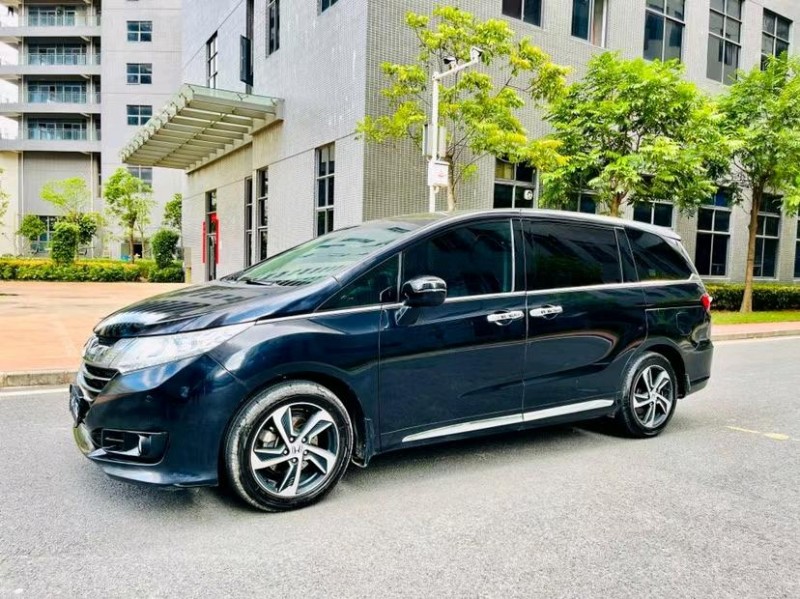 东莞17年本田奥德赛2