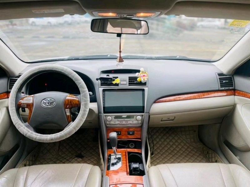 东莞07年丰田凯美瑞6