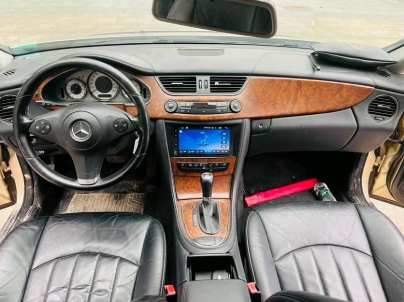 东莞11年奔驰CLS4