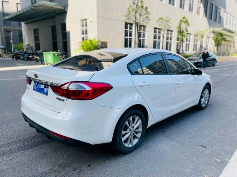 东莞17年起亚K38