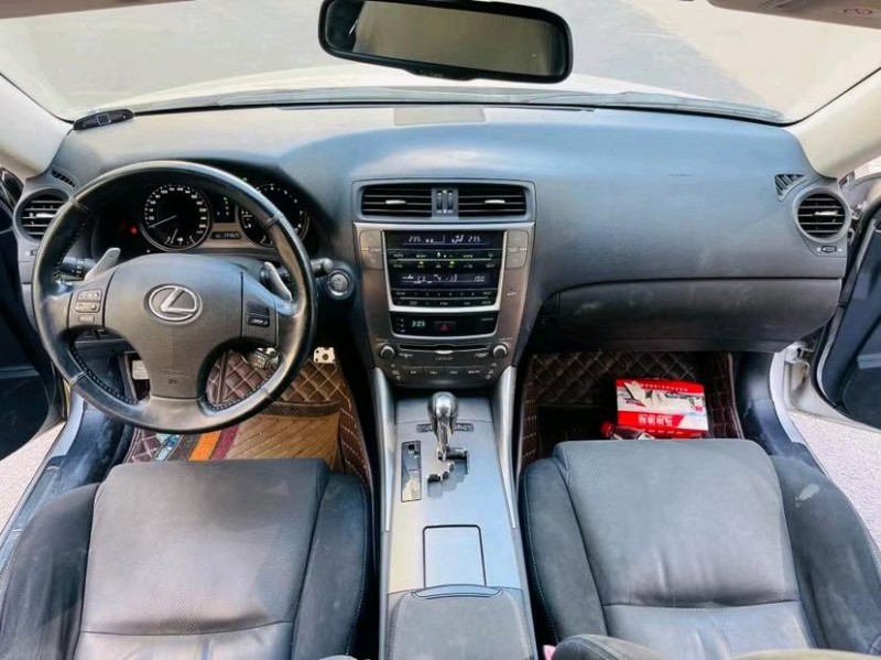 东莞09年雷克萨斯IS5