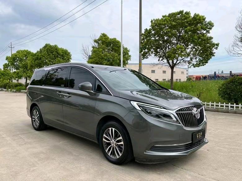 盐城17年别克GL82