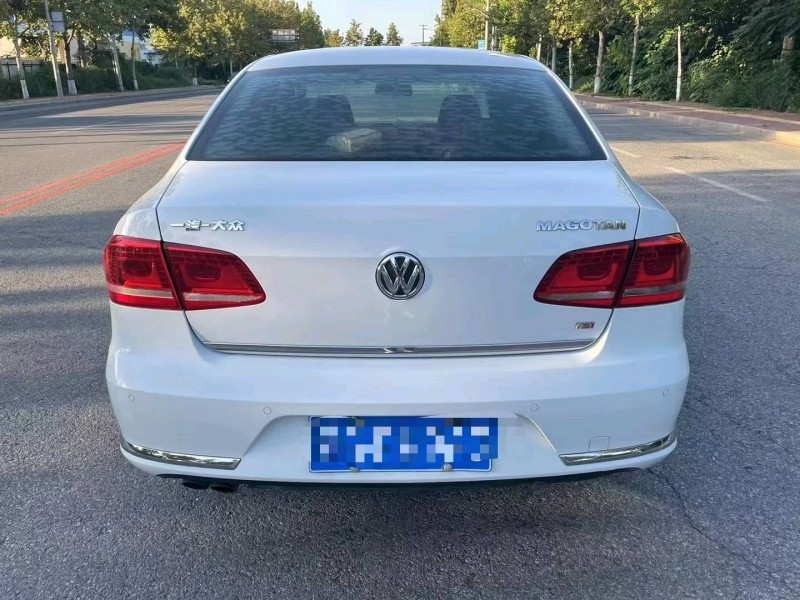 保定14年大众迈腾8