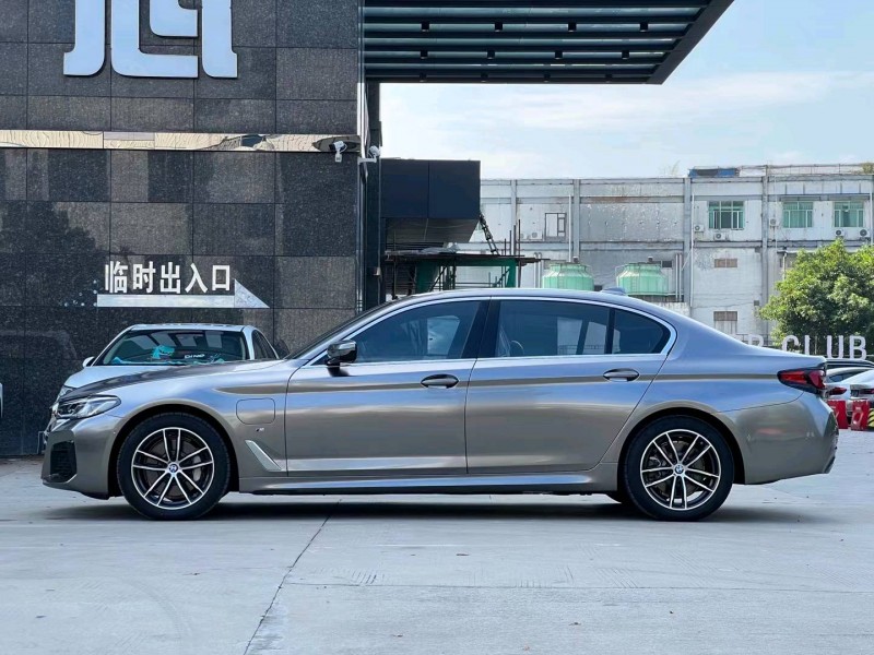 东莞21年宝马5系新能源4
