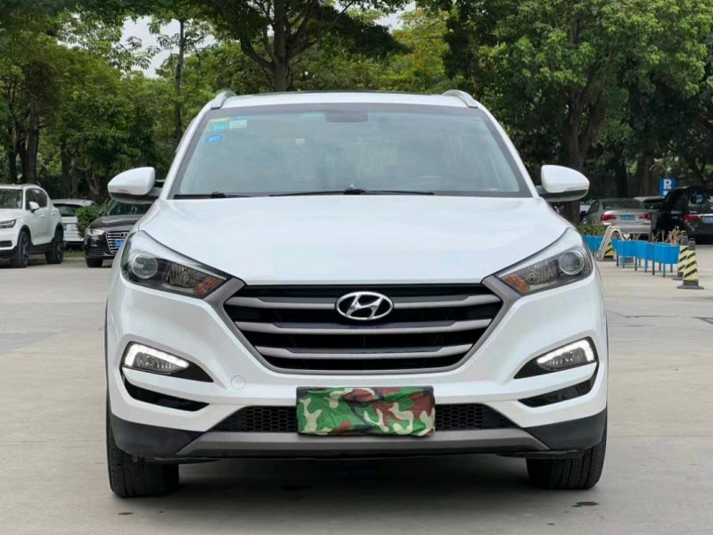 东莞16年现代途胜1