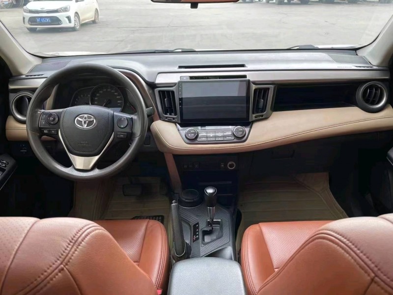 保定14年丰田RAV4荣放5
