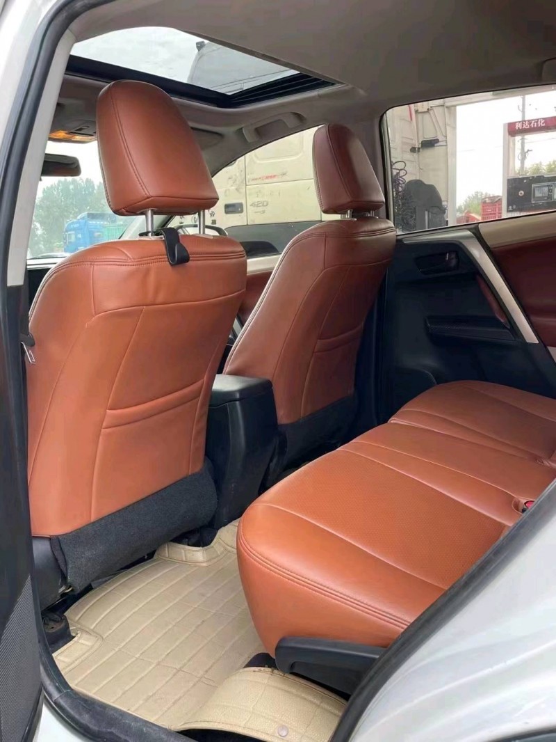 保定14年丰田RAV4荣放6