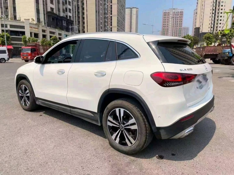 重庆21年奔驰GLA2