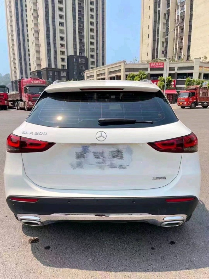 重庆21年奔驰GLA7