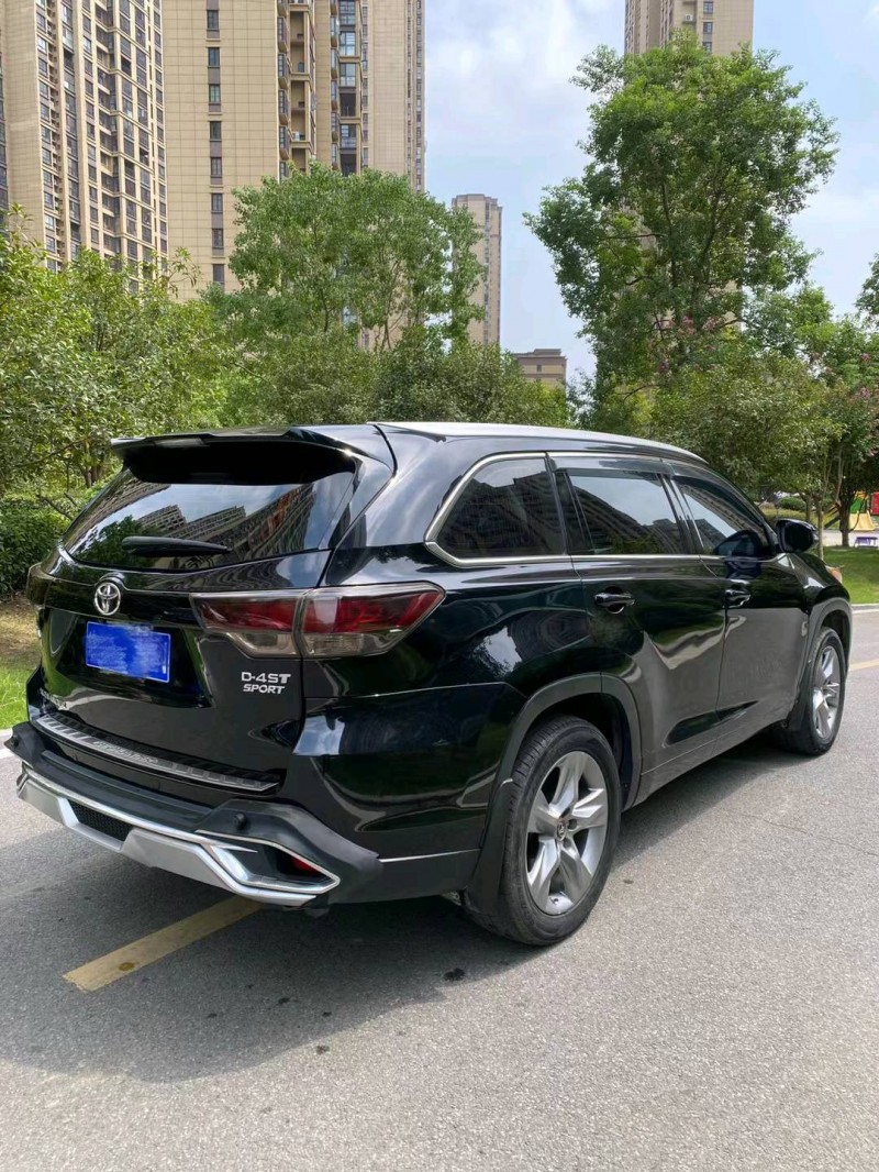 淮南17年丰田汉兰达4