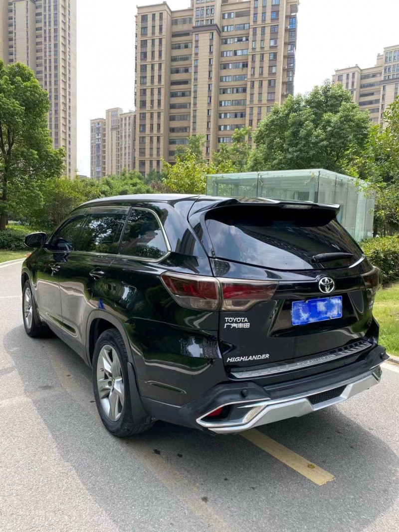 淮南17年丰田汉兰达5