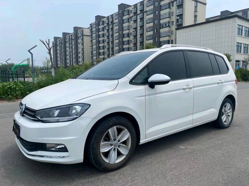 徐州17年大众途安8