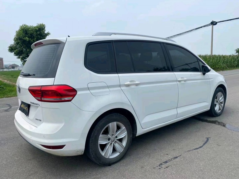 徐州17年大众途安3