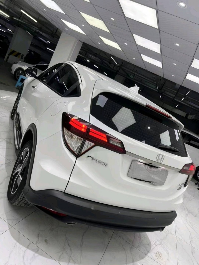 成都19年本田缤智4