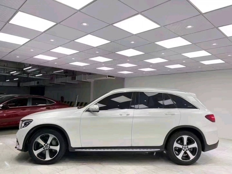 成都18年奔驰GLC3