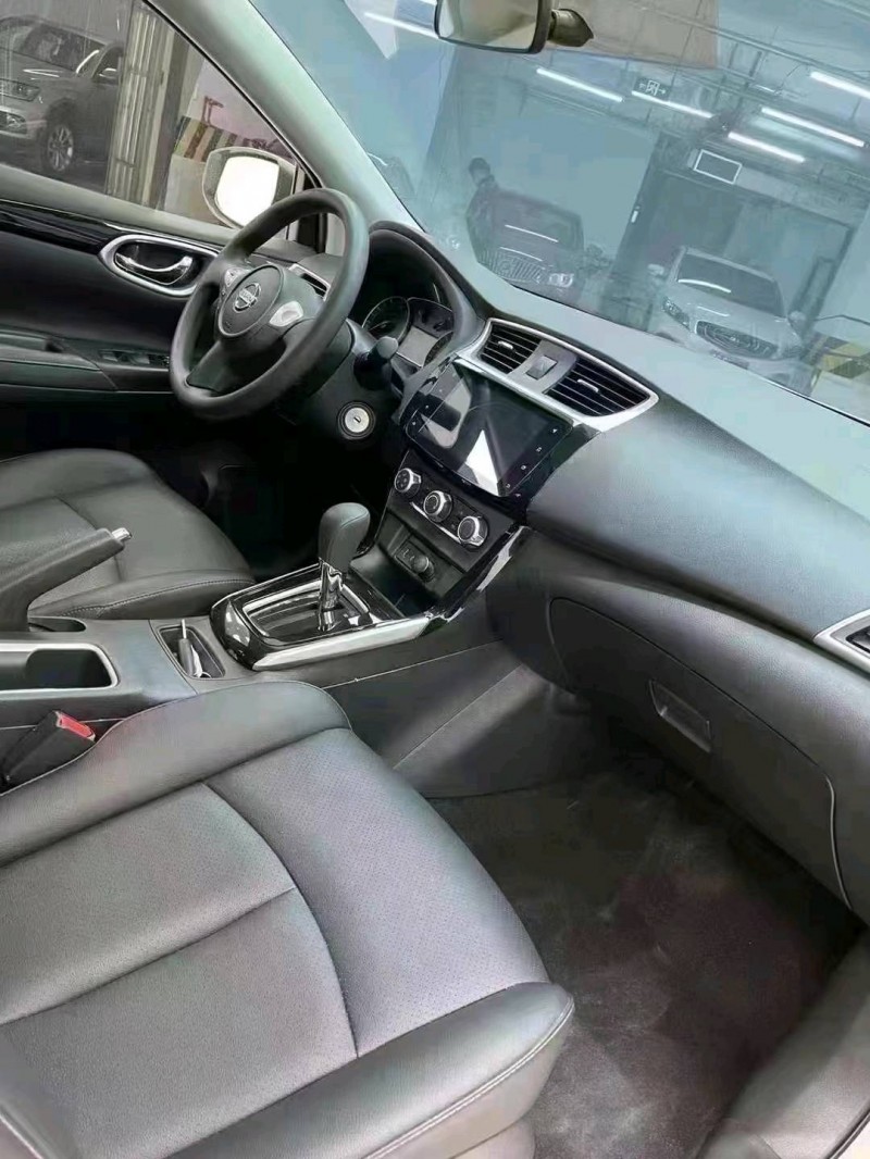 成都20年日产轩逸2