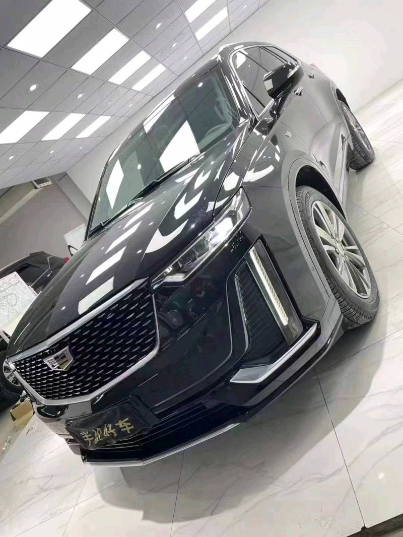 成都20年凯迪拉克XT62