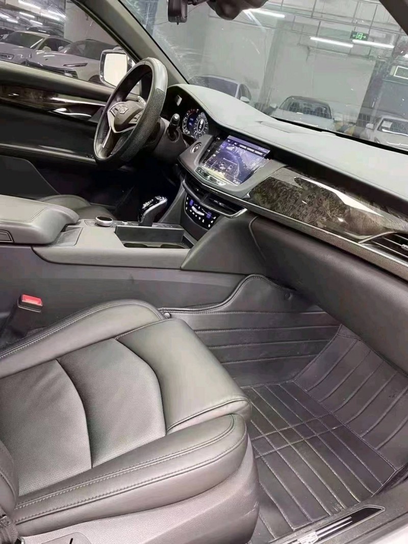 成都19年凯迪拉克CT66