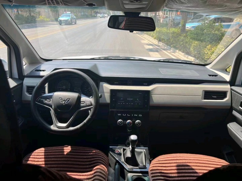 衡陽21年五菱汽車宏光4