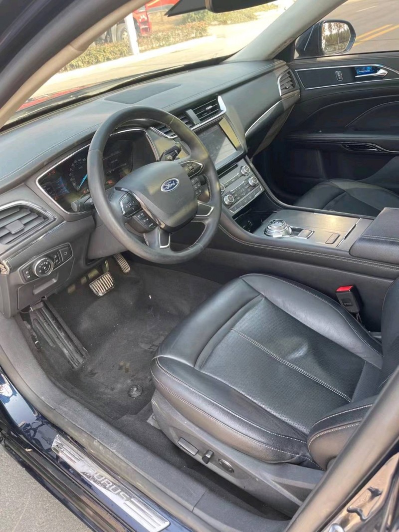 徐州16年福特金牛座4