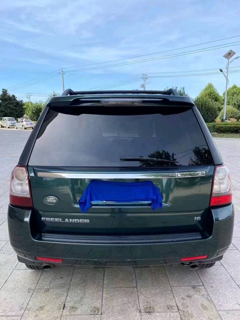 北京11年路虎神行者2