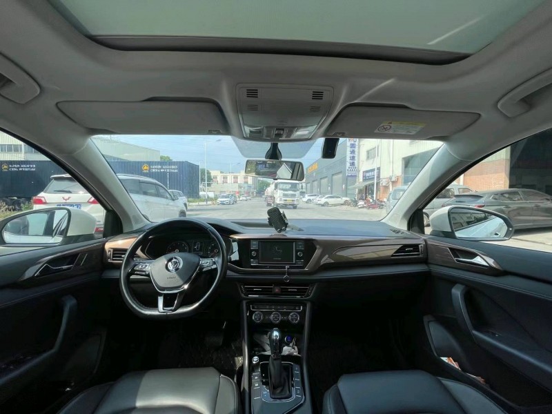 东莞20年大众途岳4