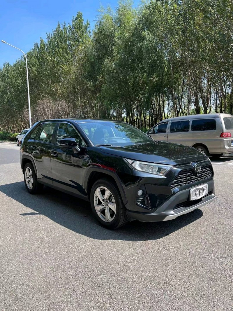 沈阳21年丰田RAV43