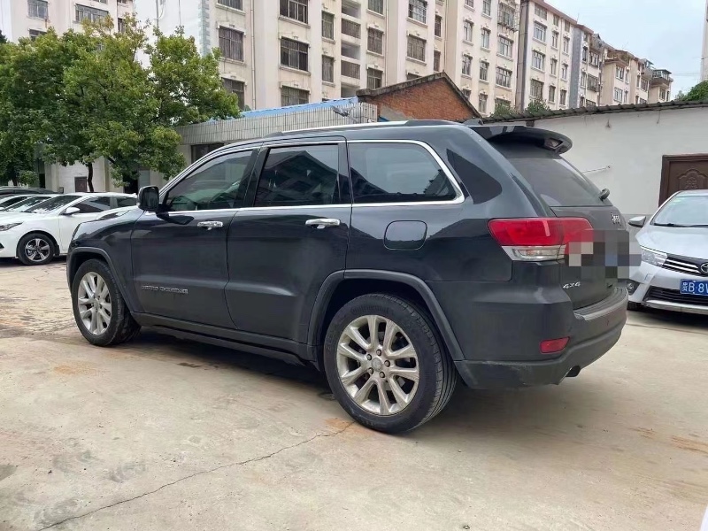 昆明19年Jeep大切諾基6