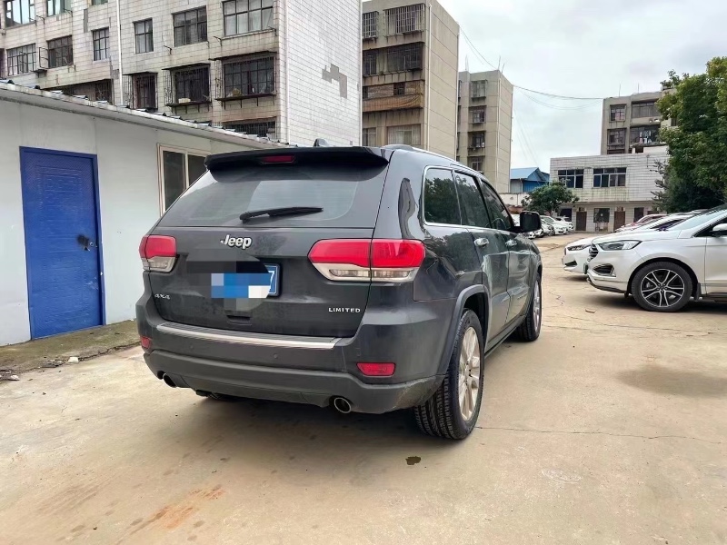 昆明19年Jeep大切諾基5