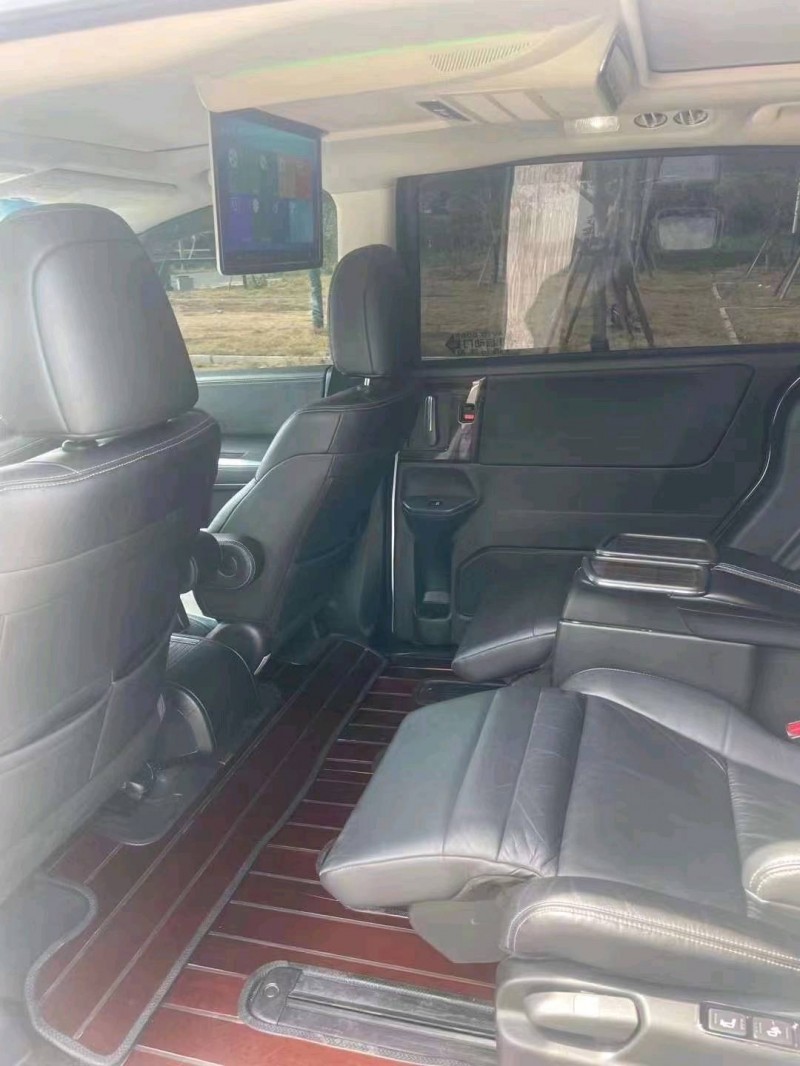 广州18年本田艾力绅5