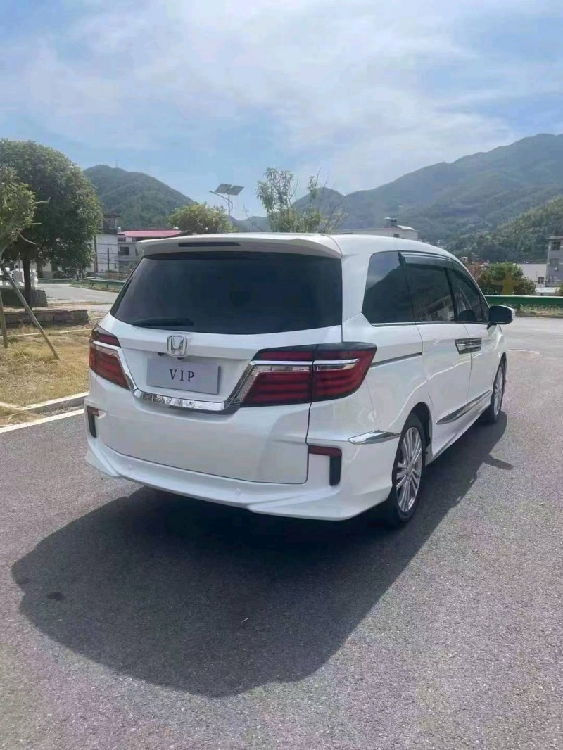 广州18年本田艾力绅6