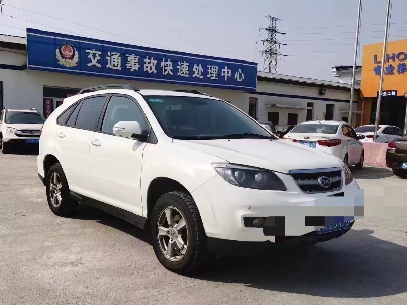 天津15年比亚迪S62