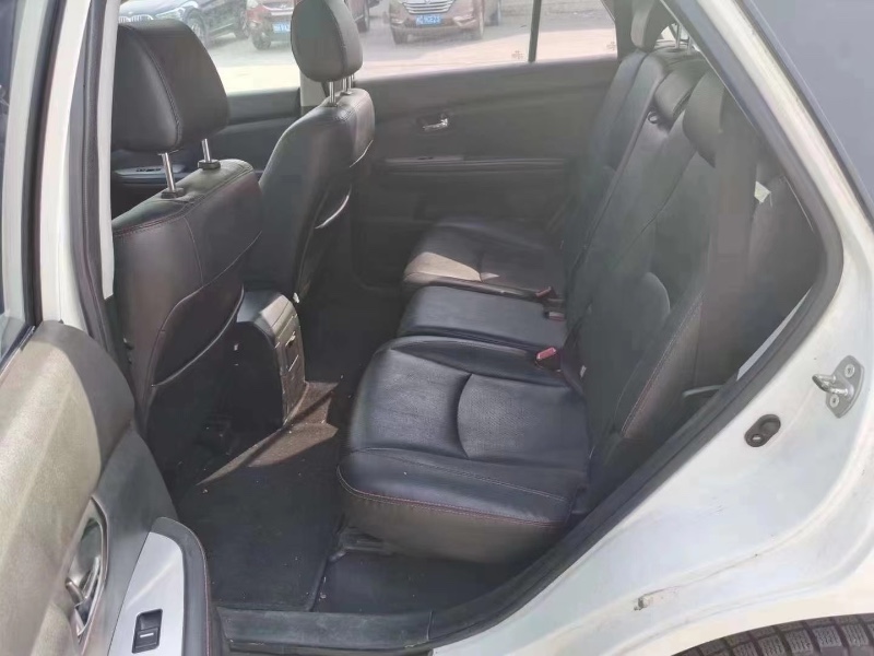 天津15年比亚迪S68