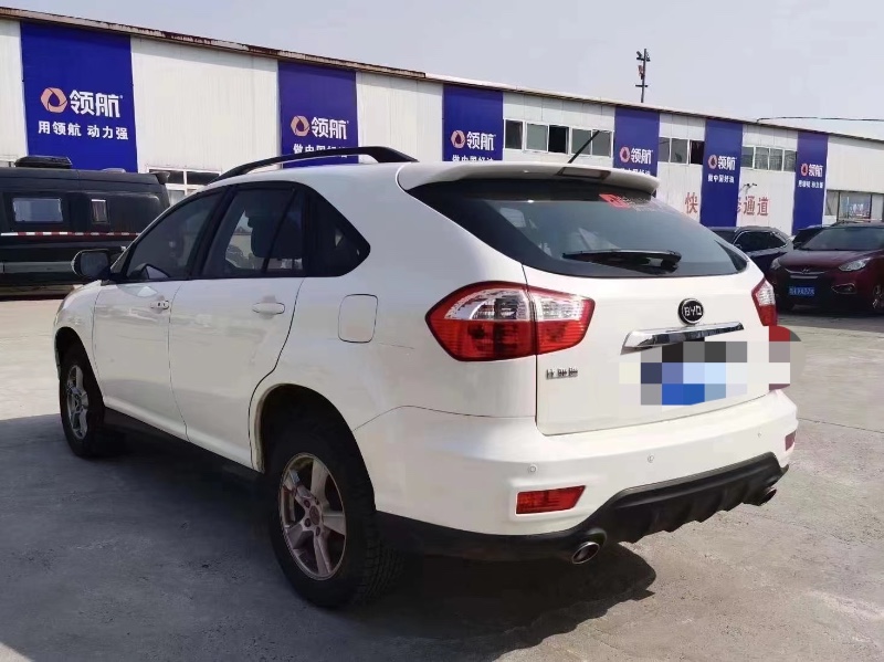 天津15年比亚迪S67