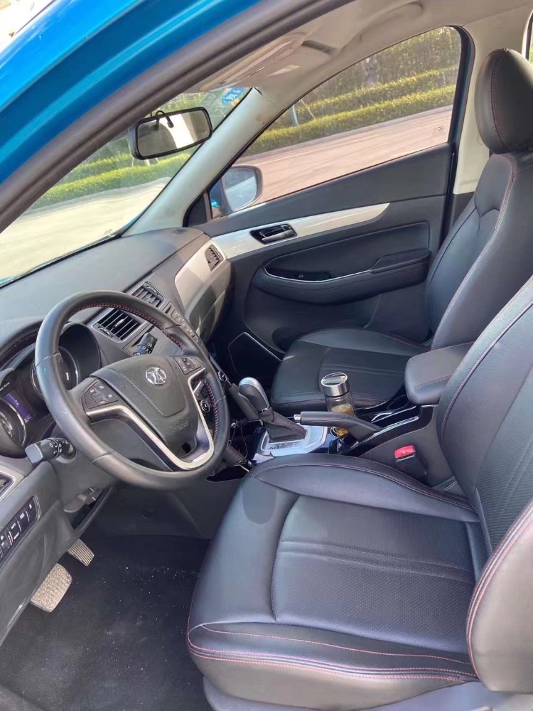 成都17年北汽绅宝X558