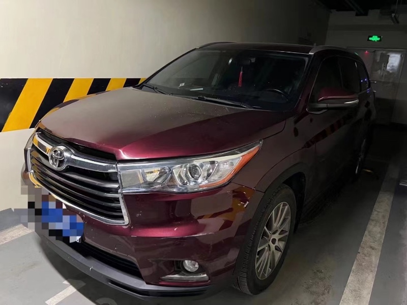 成都16年丰田汉兰达2