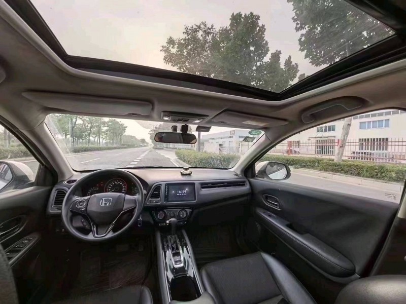苏州19年本田缤智3